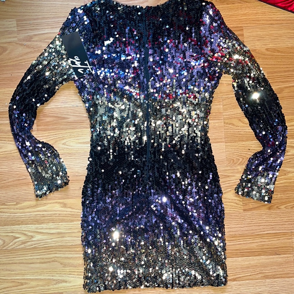 Sequence Dress - Picture 2 of 4